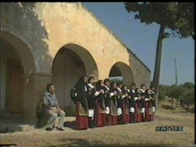 La scena girata a Villanovaforru tratta dal film “Tu madre tu Sardegna”