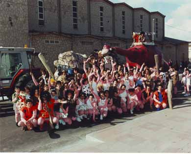 Il carnevale degli anni novanta: i Flinstones