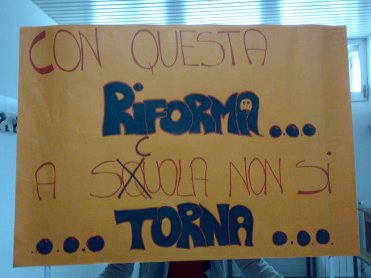 Caos Scuola: anche gli studenti villanovesi scendono in piazza!